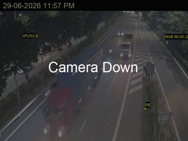 TAMPINES AVE 10 ENTRANCE Traffic CCTV Camera, Updated On 3 Jul 2026, 9:03 AM